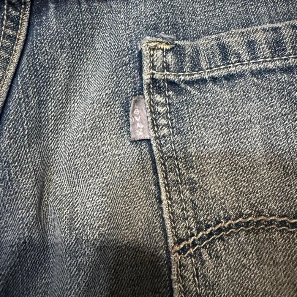 Levi-s Men's Blue and Navy Jeans